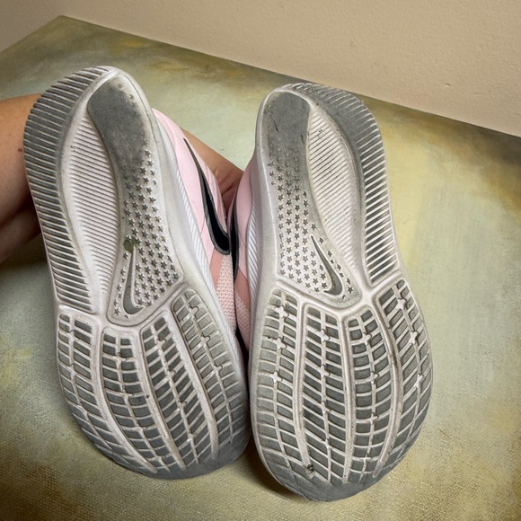 Toddler  sneakers shoes 7,5. 8 - Picture 9 of 12